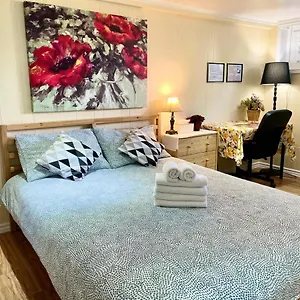 Perfect Home-private Washrooms,free Parking,high Speed Net Séjour chez l'habitant