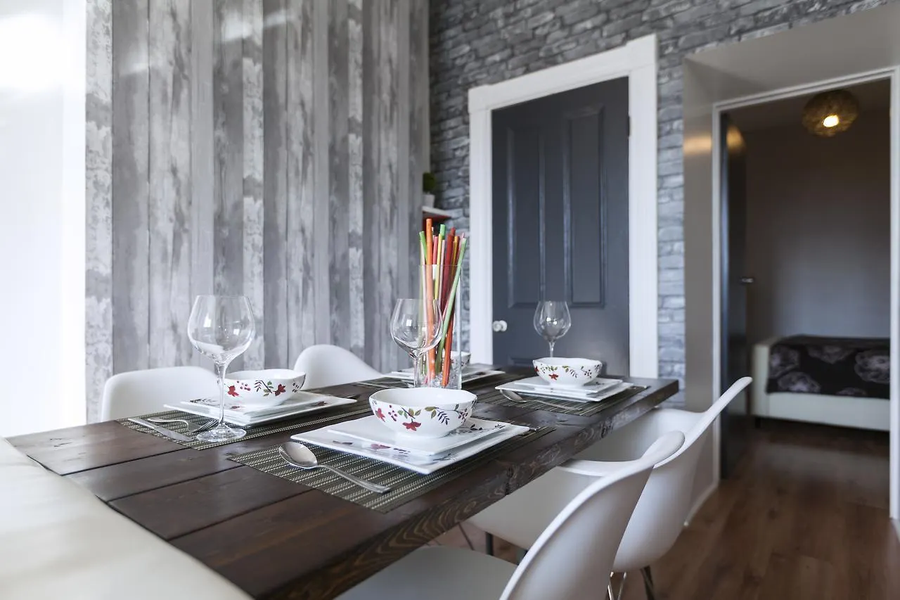 Nb Urban Luxury Suites Toronto