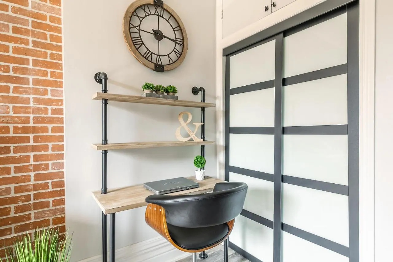 Nb Urban Luxury Suites Toronto